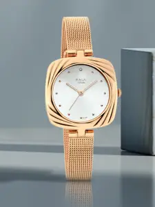 Titan Women Silver-Toned Analogue Watch 95139KM01