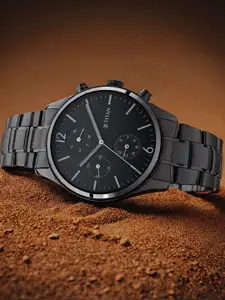 Titan Men Black Analogue Watch
