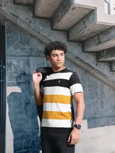 Roadster Men White & Yellow Striped Round Neck Pure Cotton T-shirt
