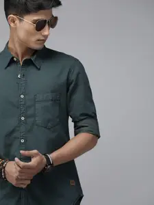 Roadster Men Teal Blue Regular Fit Solid Casual Shirt