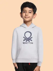 United Colors of Benetton Boys Grey Melange & Navy Blue Brand Logo Print Hooded Sweatshirt