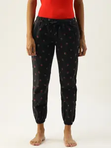 Clt.s Women Black & Pink Floral Printed Slim Fit Lounge Pants
