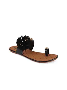 Shoetopia Women Black Embellished One Toe Flats
