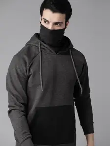 Roadster Men Charcoal Grey  Black Solid Hooded Sweatshirt