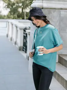 Roadster Women Turquoise Blue Solid Round Neck T-shirt