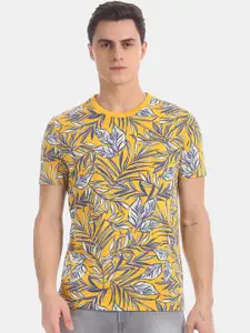 Aeropostale Men Yellow Printed Round Neck T-shirt