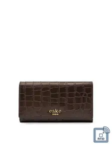 Eske Women Brown Textured Leather Envelope
