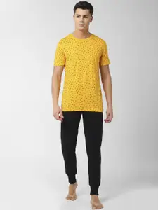 Peter England Men Yellow & Black T-Shirt & Joggers Set