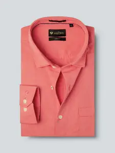 INVICTUS Men Pink Regular Fit Solid Sustainable Formal Shirt