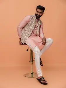 KISAH PLUS KISAH Men Pink Regular Kurta with Pyjamas & Floral Printed Nehru Jacket Set