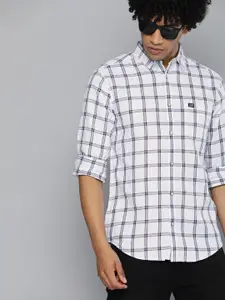The Indian Garage Co Men White & Blue Slim Fit Checked Pure Cotton Casual Shirt