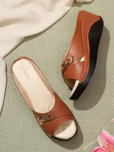 TRASE Women Brown Solid Heels