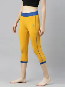 zebu Women Yellow Solid Skinny Fit 3/4th Length Capris