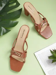 DressBerry Block Heels With Chain Detail