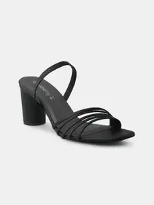 DressBerry Women Black Solid Sandals