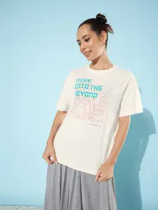 The Roadster Lifestyle Co. Women Snow White Winter Foraging Offgrid Graphics T-shirt