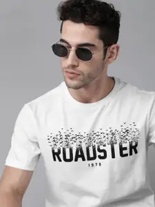 The Roadster Lifestyle Co Men White Pure Cotton Printed Round Neck Pure Cotton T-shirt