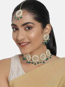 Zaveri Pearls Green Gold-Plated Kundan Choker Necklace, Earring & Maangtikka Set