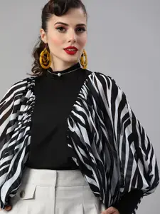 Kassually Black & White Animal Printed Batwing Sleeves Fitted Top
