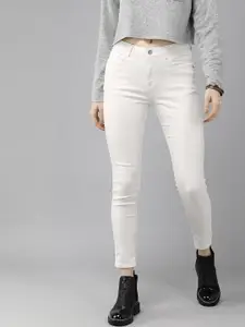 Roadster Women White Skinny Fit Mid-Rise Cropped Stretchable Jeans