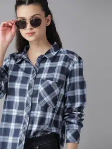 Roadster Women Navy Blue & White Regular Fit Checked High-Low Cotton Casual Shirt