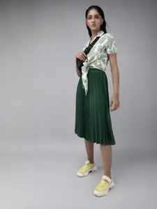 RARE Women Green Accordion Pleated Solid A-Line Midi Skirt