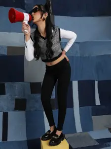 Belliskey Women Black Super Skinny Fit High-Rise Clean Look Stretchable Jeans