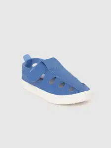 YK Boys Blue Solid Shoe-Style Sandals with Cut Work Detail