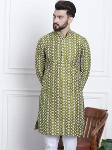 SOJANYA Men Green & White Ethnic Motifs Embroidered Kurta