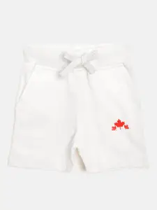 Rute Girls White Pure Cotton Solid Slim Fit Regular Shorts