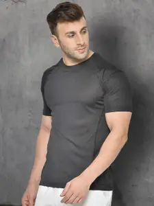 CHKOKKO Men Black Solid Dry Fit Round Neck T-shirt