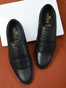 Fashion Victim Men Black Solid Leather Oxfords