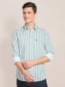 U.S. Polo Assn. Men White & Navy Blue Tailored Fit Striped Cotton Casual Shirt