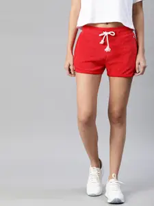 Tommy Hilfiger Women Red Solid Regular Fit Regular Shorts