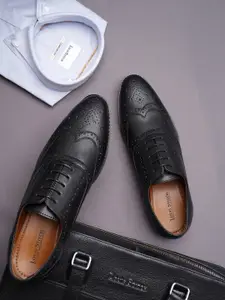 LOUIS STITCH 
Men Textured Formal Lace Up Brogue Shoes