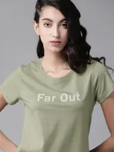 The Roadster Lifestyle Co Women Green  White Printed Round Neck Pure Cotton T-shirt