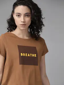 The Roadster Lifestyle Co Women Brown Printed Round Neck Pure Cotton T-shirt
