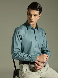 DENNISON Men Blue Pure Cotton Smart Slim Fit Solid Formal Shirt