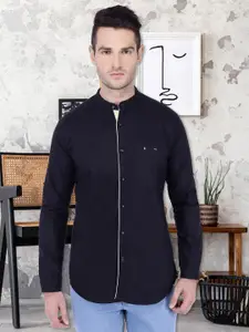 Kuons Avenue Men Black Smart Slim Fit Solid Casual Shirt