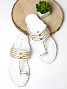 Vishudh Women White Embellished One Toe Flats