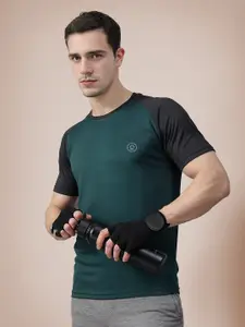 CHKOKKO Men Green Solid Round Neck Gym T -Shirt