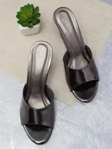 Vishudh Women Grey Solid Peep Toes