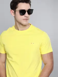 Harvard Men Yellow Solid Pure Cotton Round Neck T-shirt