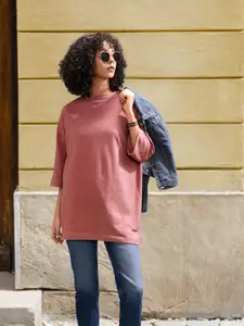 The Roadster Lifestyle Co Women Pink Solid Round Neck Oversized Longline T-shirt