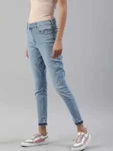 Levis Women Blue 720 Super Skinny Fit High-Rise Low Distress Frayed Hem Cropped Sustainable Jeans