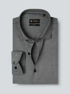 INVICTUS Men Easy Care Charcoal Grey Self Design Smart Sustainable Formal Shirt