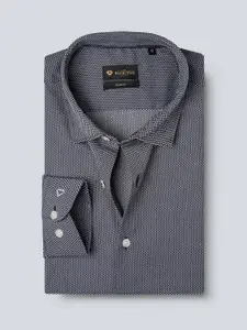 INVICTUS Men Easy Care Black & White  Printed Formal Shirt