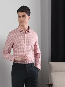 INVICTUS Men Easy Care Red & White  Checked Formal Shirt