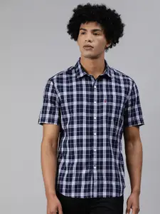 Levis Men Navy Blue & White Slim Fit Checked Casual Shirt