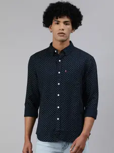 Levis Men Navy Blue & Yellow Slim Fit Printed Casual Shirt